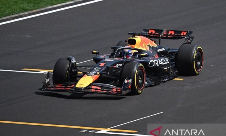 Verstappen nilai Red Bull masih belum terlalu cepat saingi McLaren