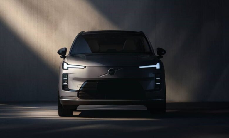 Volvo XC70 akan kembali sebagai SUV plug-in hybrid