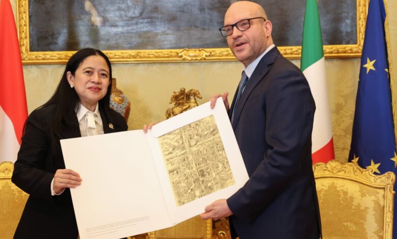 Fungsi lembaga eksekutif, legislatif, juga yudikatif di pada Negara Tanah Air